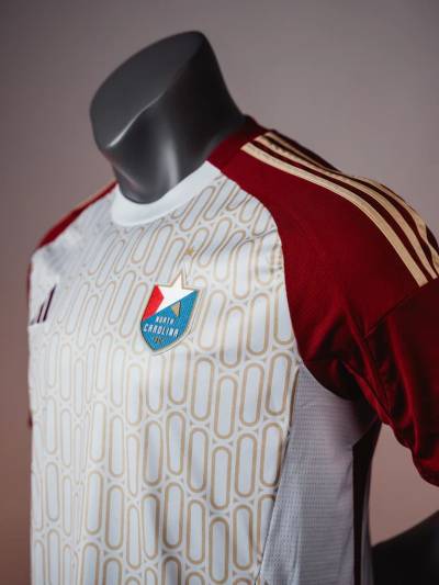 north_carolina_2024_adidas_away_kit_e.jpg