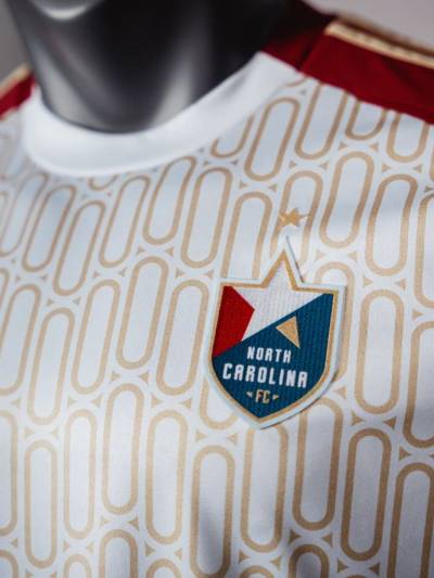 north_carolina_2024_adidas_away_kit_f.jpg
