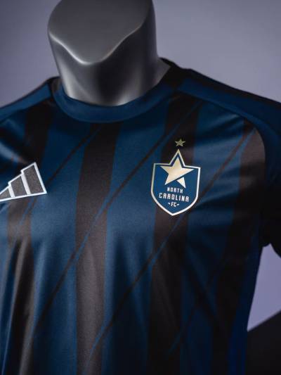 north_carolina_2024_adidas_home_kit_c.jpg
