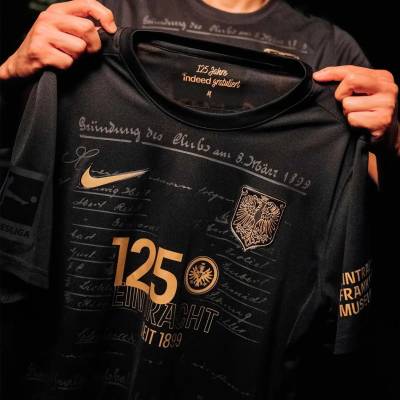 eintracht_frankfurt_2024_nike_125th_anniversary_shirt_b.jpg