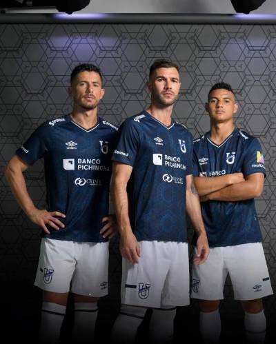 universidad_catolica_del_ecuador_2024_umbro_home_away_third_kits_b.jpg