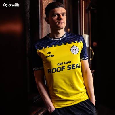 shelbourne_2024_o_neills_away_kit_e.jpeg