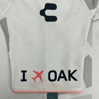 oakland_roots_2024_charly_away_kit_h.jpg