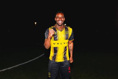 charleston_battery_2024_hummel_home_kit_b.jpeg