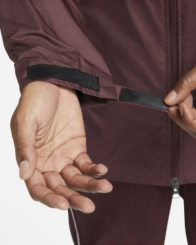 nike_fc_storm_fit_hooded_football_rain_jacket_burgundy_crush_black-black_08.jpeg