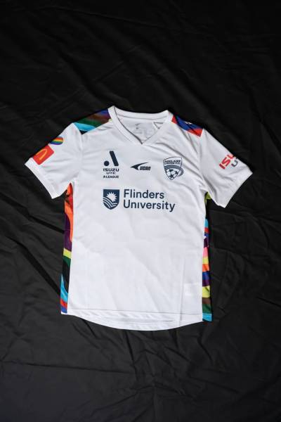 adelaide_united_2024_ucan_pride_cup_jersey_e.jpg