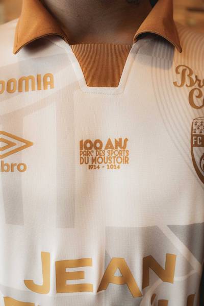 fc_lorient_2024_umbro_special_edition_shirt_15.jpg