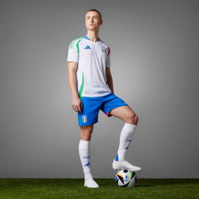 italy_2024_adidas_away_shirt_b.jpg
