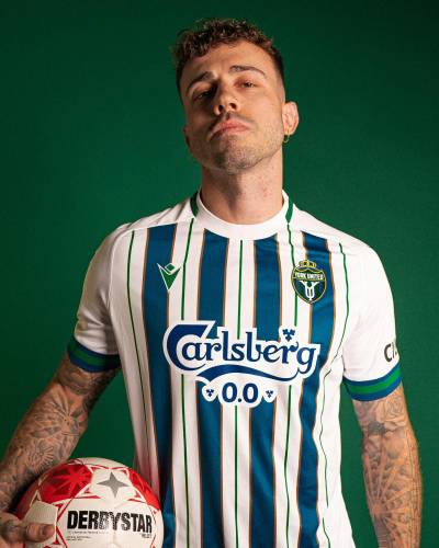 york_united_2024_macron_home_kit_b.jpeg