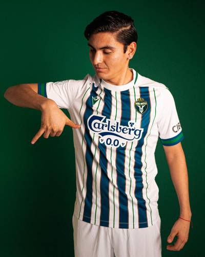 york_united_2024_macron_home_kit_d.jpeg