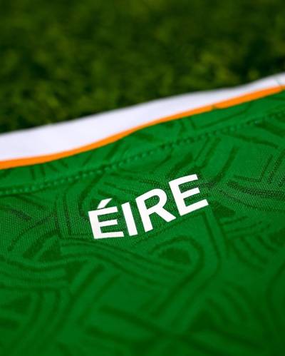 ireland_2024_castore_home_kit_3.jpeg