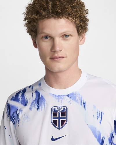 norway_2024_nike_away_kit_3.jpeg