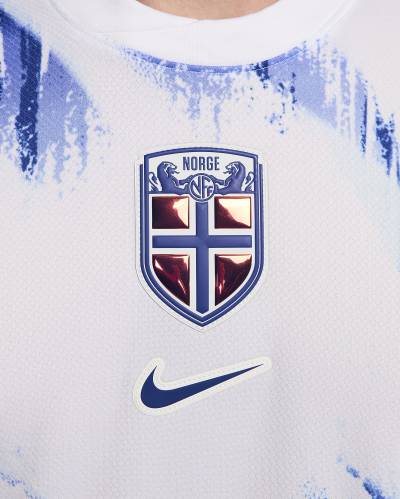 norway_2024_nike_away_kit_4.jpeg