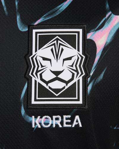 south_korea_2024_nike_away_kit_4.jpeg