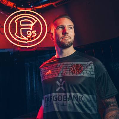 fortuna_dusseldorf_2024_adidas_altstadt_shirt_2.jpeg
