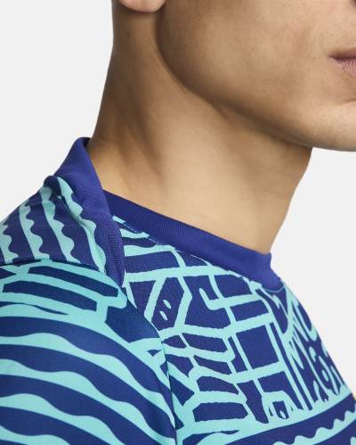 brazil_2024_nike_pre_match_shirt_light_retro_deep_royal_blue_dynamic_yellow_6.jpeg