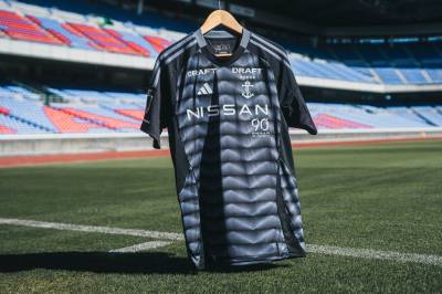 yokohama_f_marinos_2024_adidas_special_edition_shirt_b.jpeg