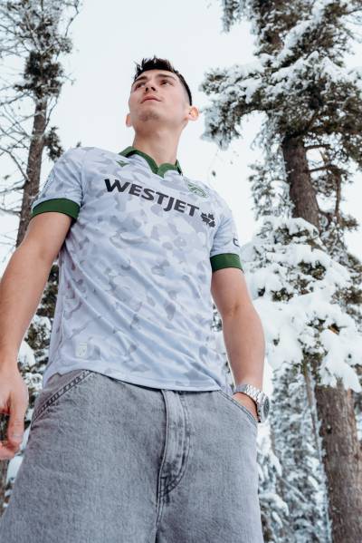 cavalry_fc_2024_macron_third_kit_00.jpg