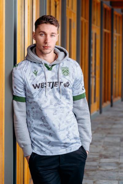 cavalry_fc_2024_macron_third_kit_2.jpg