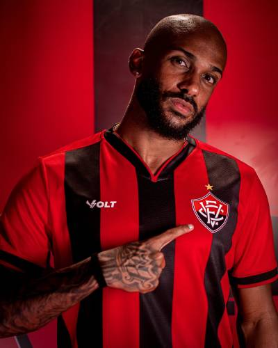 ec_vitoria_2024_volt_home_kit_b.jpeg