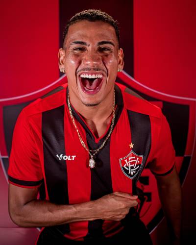 ec_vitoria_2024_volt_home_kit_d.jpeg