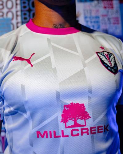 tormenta_fc_2024_puma_away_kit_c.jpeg