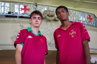 vasco_da_gama_2022_kappa_supporters_shirts_c.jpeg