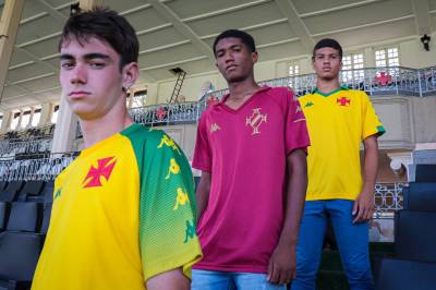 vasco_da_gama_2022_kappa_supporters_shirts_d.jpeg