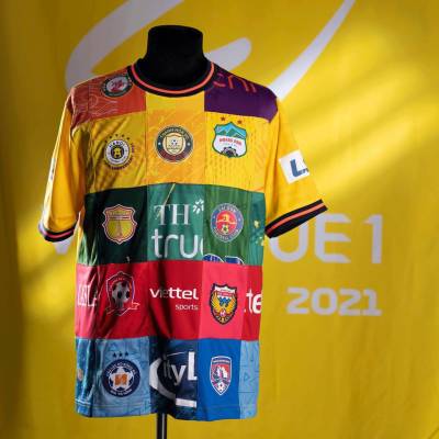 v_league_1_mashup_shirts_a.jpeg