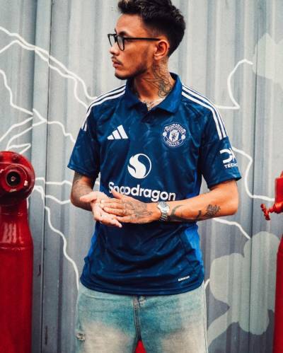 manchester_united_24_25_away_shirt_leaked_1.jpeg