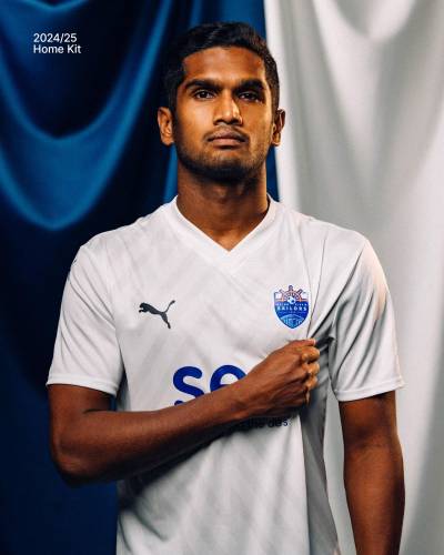 lion_city_sailors_2024_puma_home_kit_b.jpeg