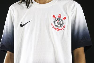 corinthians_2024_25_nike_home_kit_0c.jpeg