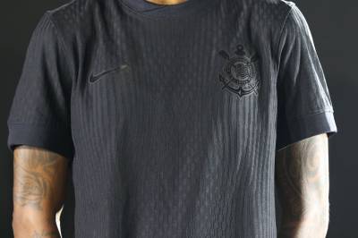 corinthians_2024_25_nike_away_kit_0c.jpeg