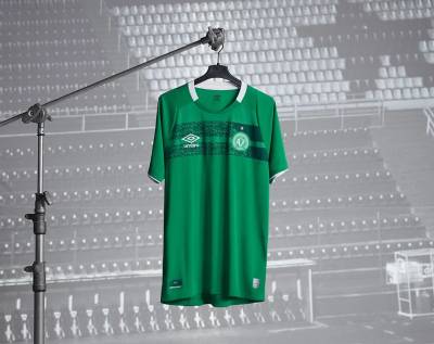 chapecoense_2024_umbro_home_kit_h.jpg