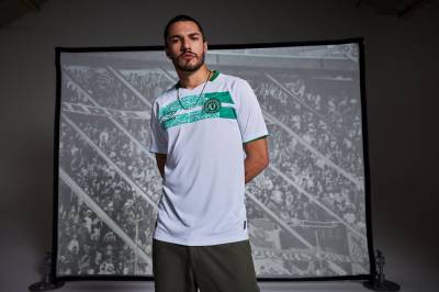 chapecoense_2024_umbro_away_kit_b.jpeg