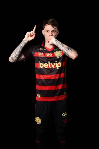 sport_recife_2024_25_umbro_home_kit_d.jpeg