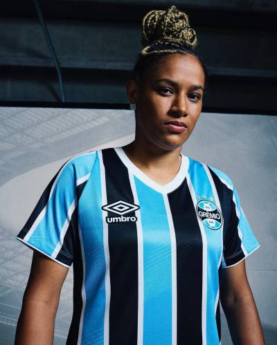 gremio_2024_umbro_home_kit_f.jpeg