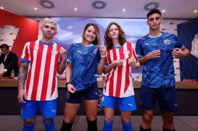 paraguay_2024_puma_home_and_away_kits_a.jpeg