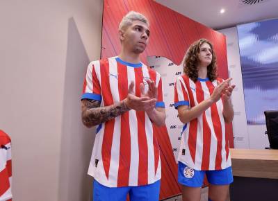paraguay_2024_puma_home_and_away_kits_c.jpeg