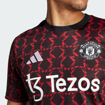 manchester_united_24_25_adidas_pre_match_jersey_black_mufc_red_g1.jpg