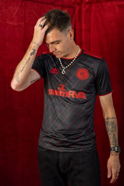 richmond_kickers_2024_adidas_third_kit_05.jpg