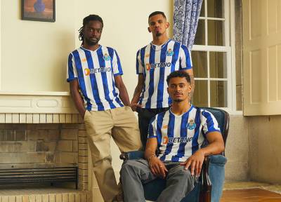 fc_porto_24_25_new_balance_home_kit.jpg