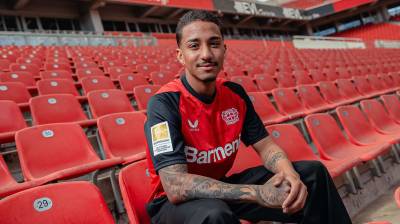 bayer_04_leverkusen_24_25_castore_home_kit_3.jpg