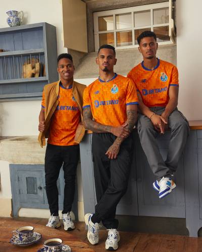 fc_porto_24_25_new_balance_away_kit_c.jpeg