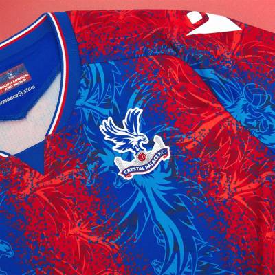 crystal_palace_24_25_macron_home_kit_3a.jpg