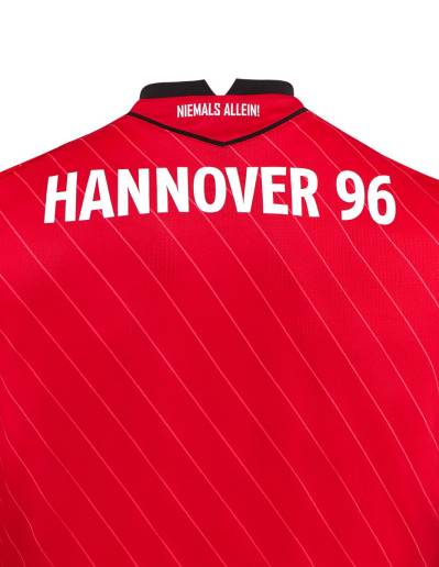 hannover_96_24_25_macron_home_kit_f.jpg