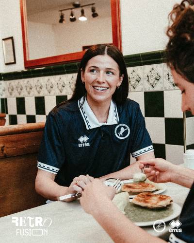 millwall_24_25_errea_home_kit_f.jpeg