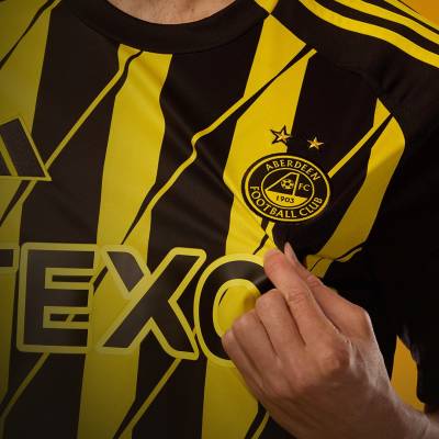 aberdeen_24_25_adidas_away_kit_b.jpg