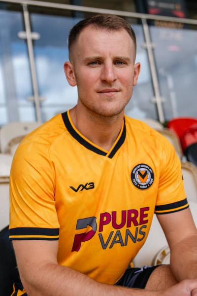 newport_county_24_25_vx3_home_kit_a.jpg