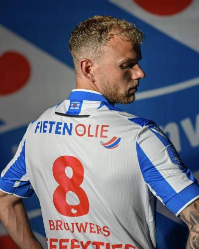 heerenveen_24_25_macron_home_kit_b.jpg